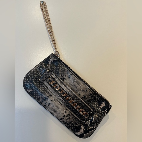 Bebe Lottie Black Snake Print Textured Fx Leather Double Zip Entry Clutch - Picture 10 of 15